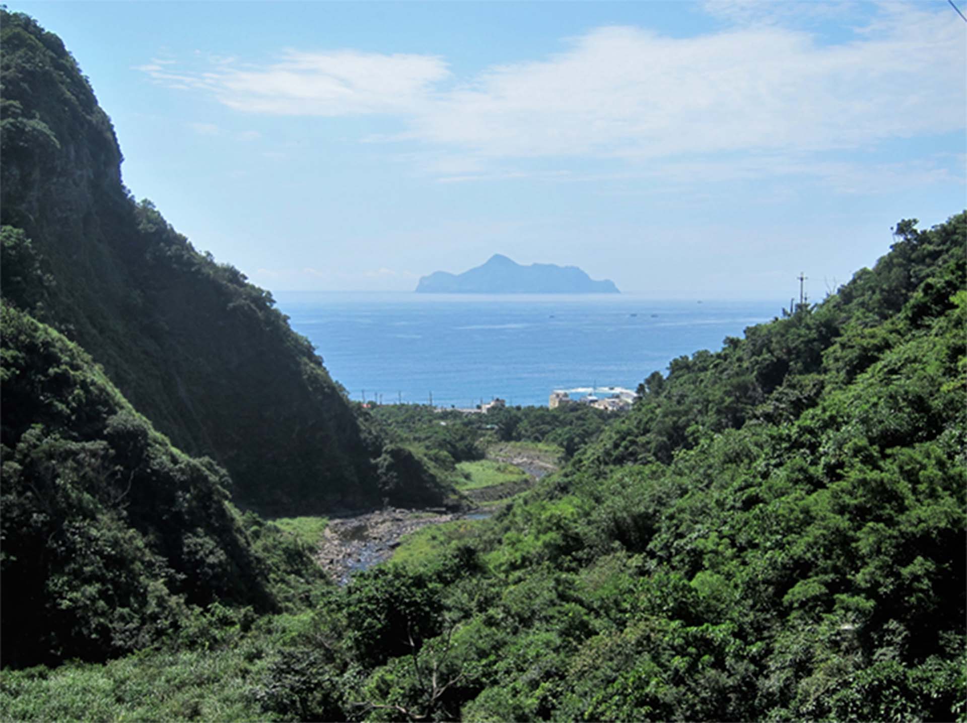 遠眺龜山島